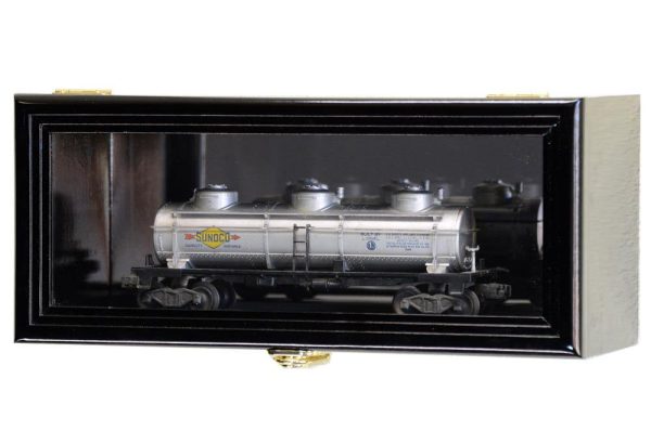 Single O Scale Train Engine Locomotive Cab Tanker Model Car Display Case Cabinet For Sale - Image 3